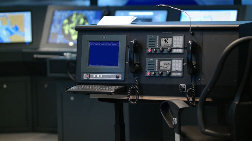 VSTEP-NAUTIS-GMDSS-console_16-9
